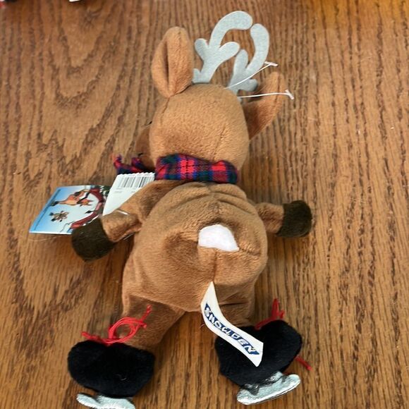 Snowden & Friends Mini 9” Plush’s includes 4 beanie stuffies - Picture 5 of 9